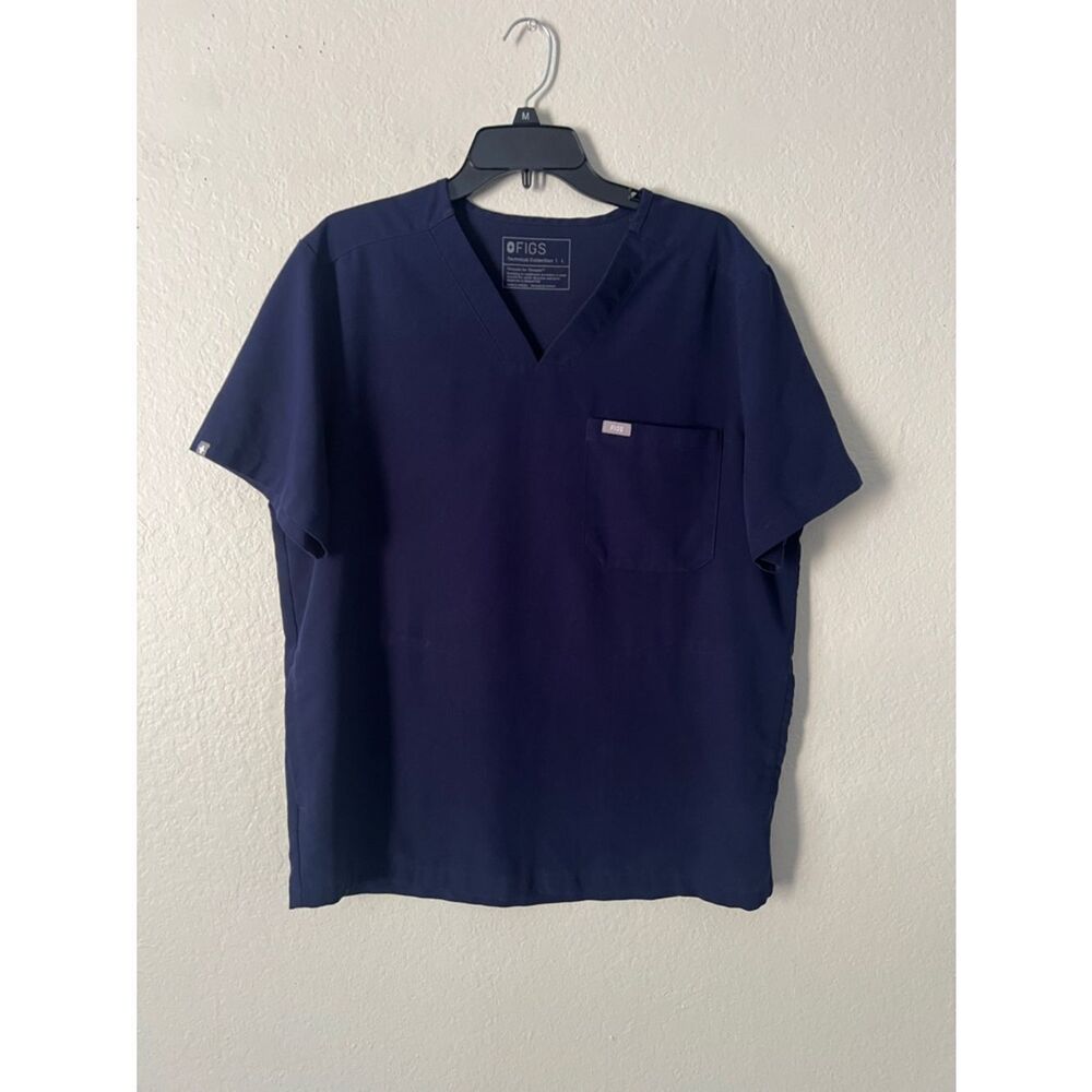 Like New! FIGS 3 Pocket Scrub Top™ Navy in Size L
